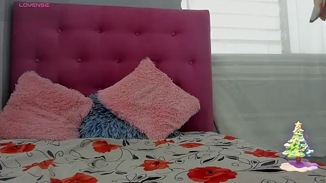 Veronica mellerr online show from December 22, 3:37 pm