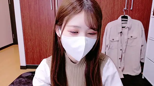 Snapshot of Ema_o0_chan chatting on October 11, 11:14 am Ema o0 chan online show from October 11, 11:14 am