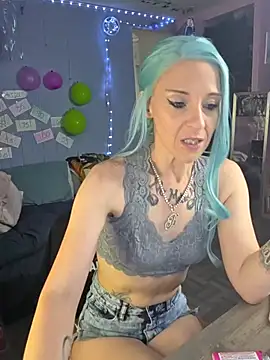 Purple2StayThnxx online show from March 25, 7:50 pm