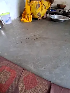 RAYI Queen 3 online show from November 7, 3:12 am