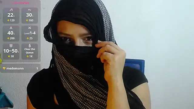 Snapshot of Sara_cute92 chatting on October 6, 4:51 am Sara cute92 online show from October 6, 4:51 am