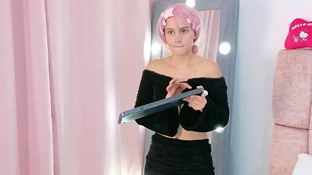 LolaYun online show from November 13, 9:03 pm