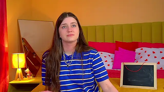 JessicaJewells online show from March 18, 6:29 am