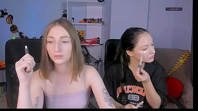 eva smiith  online show from October 24, 5:58 am