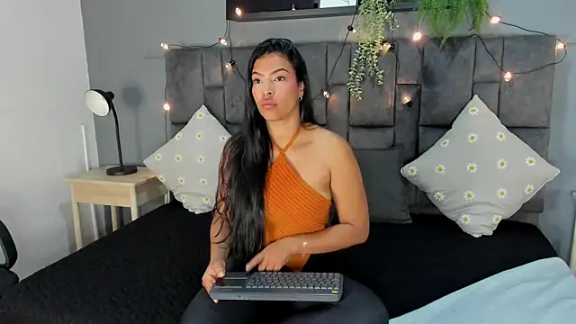 RiriiBrunette   online show from November 12, 11:41 am