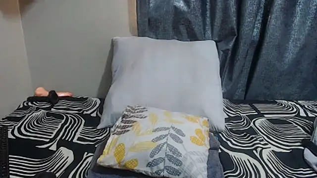 HornyEbony4u online show from May 25, 8:02 am