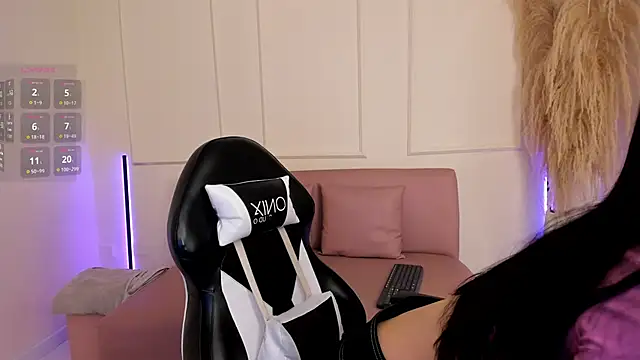 Lilily lv online show from September 18, 12:37 pm