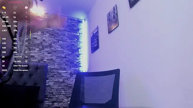 Nyx Moon online show from April 2, 10:18 pm