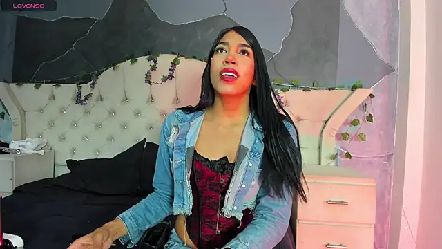 AmbarFoxx  online show from March 22, 10:05 pm