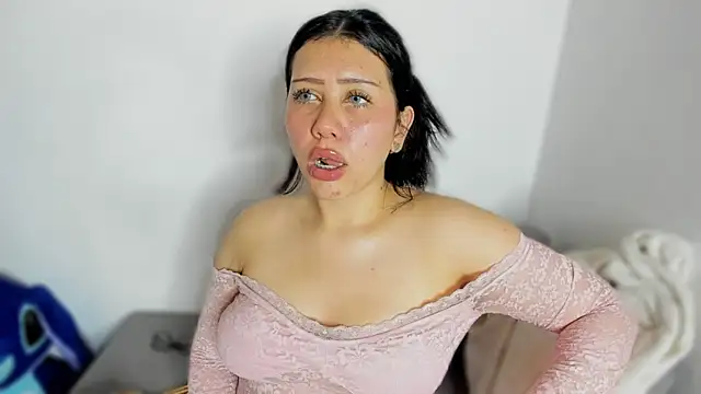 snow doll online show from April 8, 9:39 pm