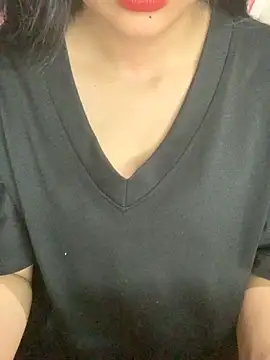 Snapshot of Linhtruong_ chatting on September 20, 4:44 am Linhtruong online show from September 20, 4:44 am