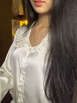 Nhinhi18 online show from March 26, 5:25 pm