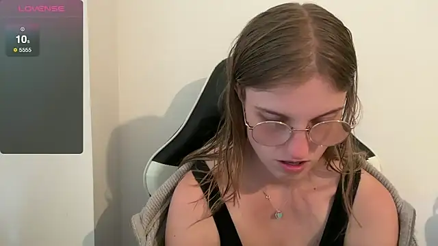 BustyKellyXXX online show from September 21, 5:33 pm