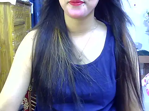 Snapshot of Obonti_2000 chatting on October 19, 5:37 pm Obonti 2000 online show from October 19, 5:37 pm