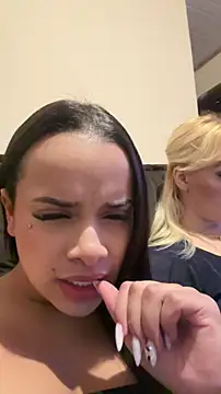 monikee69 online show from June 19, 2:49 am