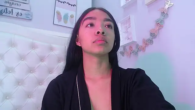 pocahontamoon online show from September 26, 1:20 pm