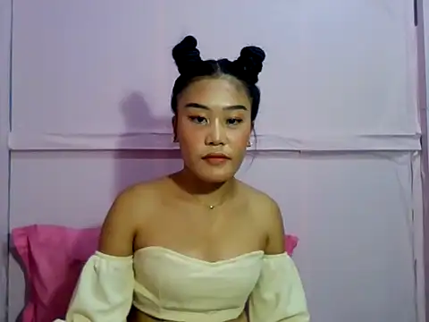 YourWildestDoll online show from February 9, 12:13 am