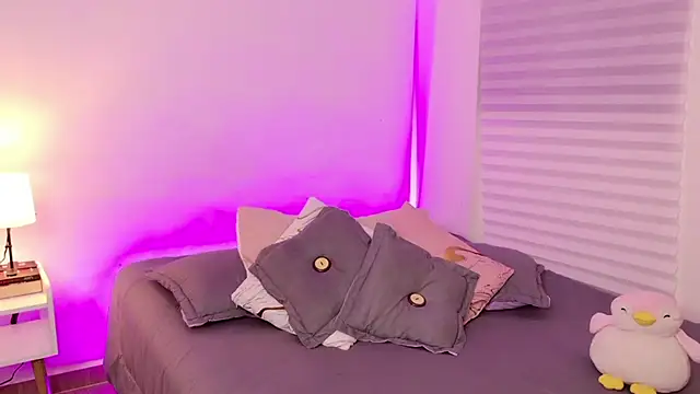 DulceDuarte online show from January 17, 1:35 am