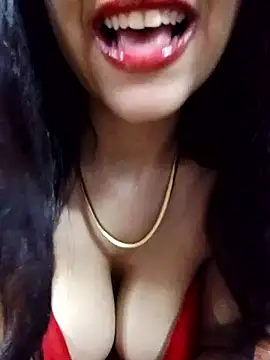 Snapshot of Princessa05 chatting on October 5, 6:24 pm Princessa05 online show from October 5, 6:24 pm