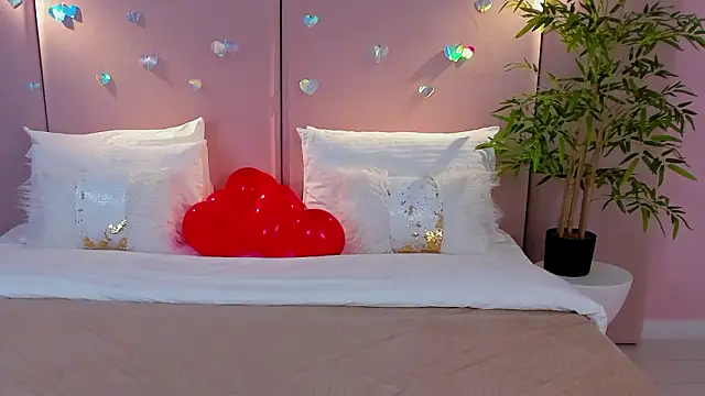 NoraHaynes online show from February 8, 3:21 am