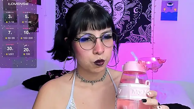 Rose 72 online show from February 28, 8:30 pm