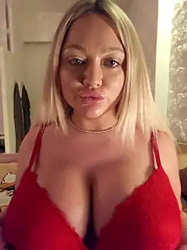 misstitmouseofficial online show from September 20, 7:45 pm