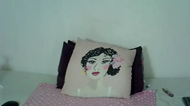 HotSexxy12 online show from November 28, 11:52 pm