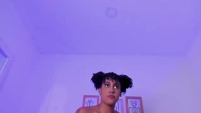 OnlyGia online show from April 21, 9:33 pm