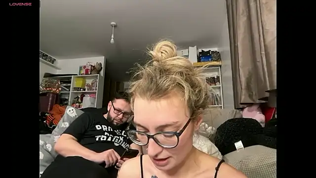 harleyblair online show from February 2, 11:04 pm