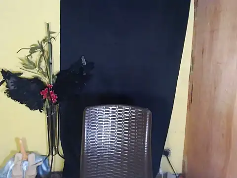 YourHotPinayTS online show from February 28, 6:13 am