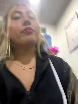  ManuVeelez online show from September 10, 2:55 am