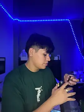 Kailertwink online show from February 8, 4:27 am