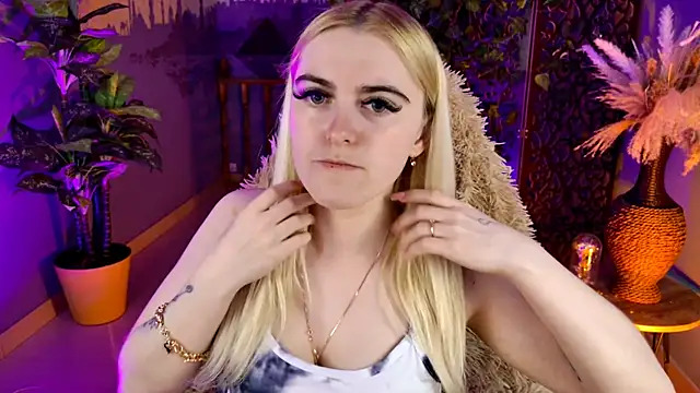 Stef Nicks online show from May 28, 9:07 am