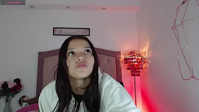 AmelieAndAce online show from October 6, 12:33 pm