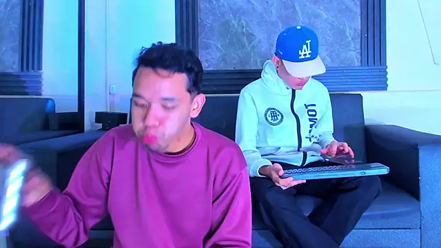 jeremytonner online show from November 13, 4:11 am