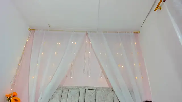 Rachellcooperrr online show from September 28, 5:25 am