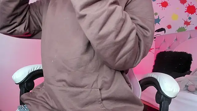 chloesagee online show from September 10, 9:59 pm