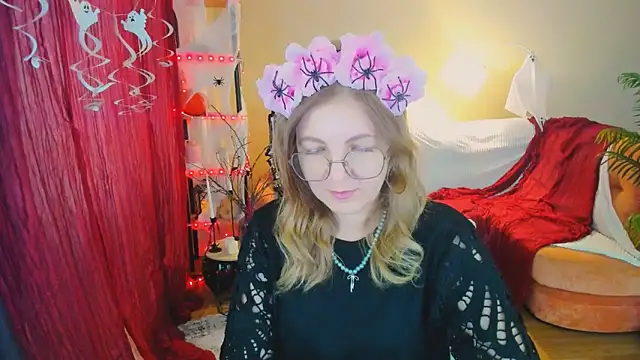 YourUniverser online show from October 27, 11:28 am