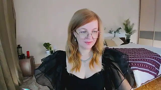 YourUniverser online show from January 17, 12:45 pm