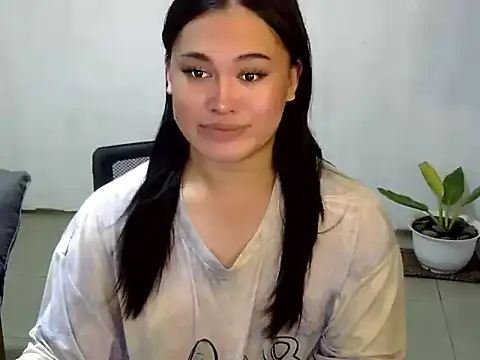 Snapshot of Annierose_ts chatting on October 28, 6:24 pm Annierose ts online show from October 28, 6:24 pm