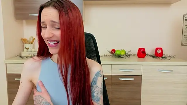 Julia Jae online show from February 16, 7:52 am