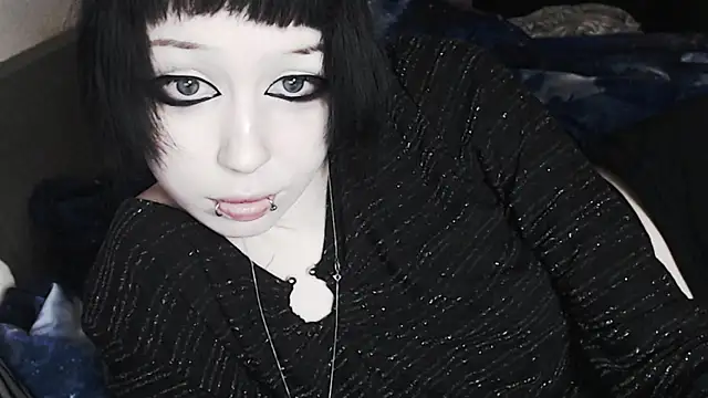  LUCY LAVE online show from November 4, 4:28 am