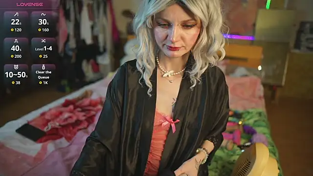 Dia Angel online show from April 18, 6:54 pm