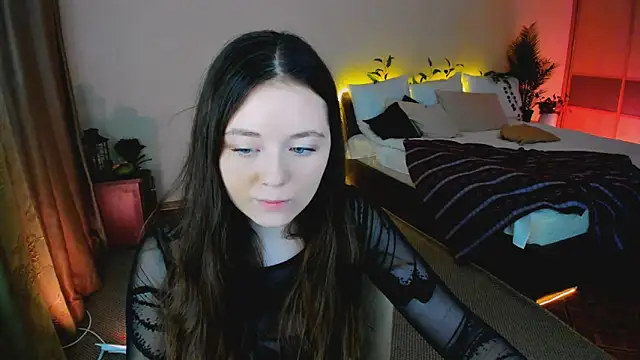 AlluringLookk online show from February 8, 4:44 pm