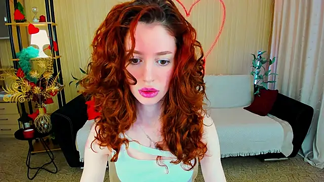 ChristinaConteeree online show from April 13, 3:19 am