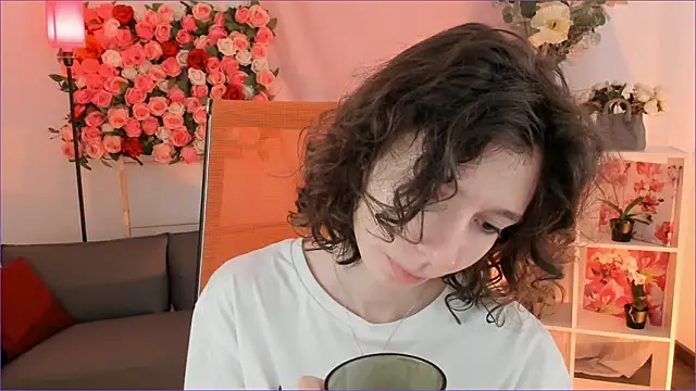 EmmanuellBrown online show from February 15, 4:15 am