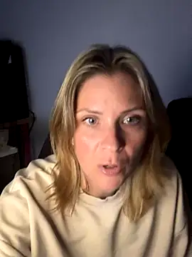 Lexi-Lux-X online show from September 21, 1:37 am