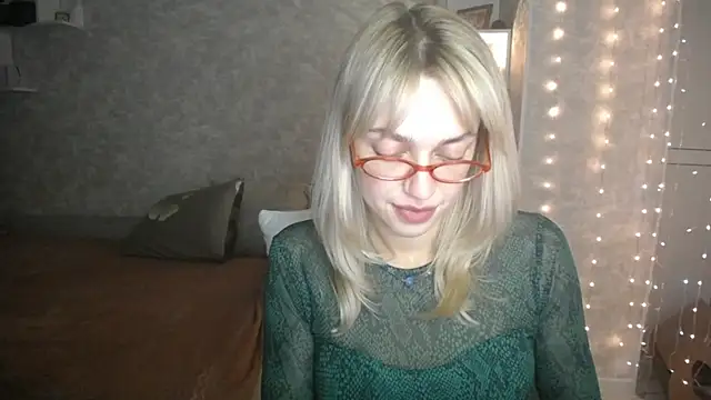 NickyAdamidi online show from October 8, 6:23 pm