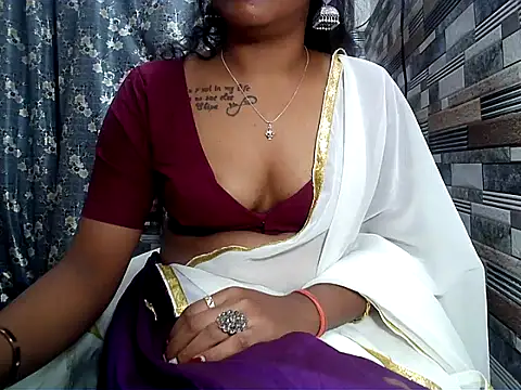 HOT AARVI11 online show from October 28, 4:13 pm