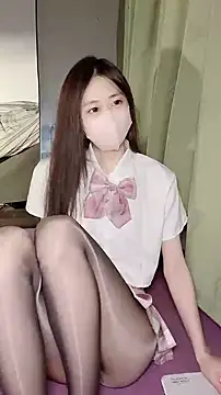 Ninii-b online show from September 25, 1:10 pm